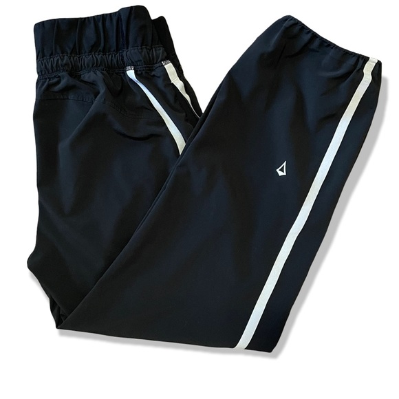 Ivivva by lululemon crop pants - Picture 1 of 7